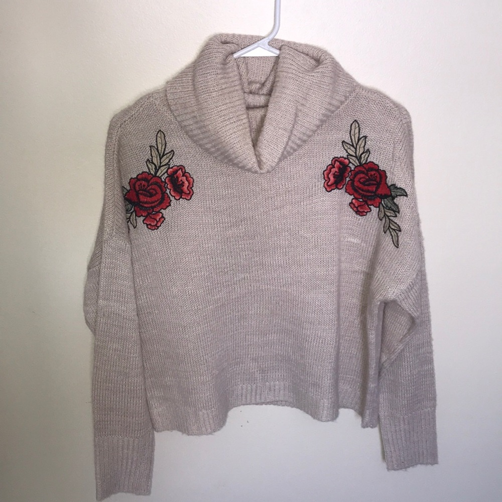 Cropped rose embroidered sweater